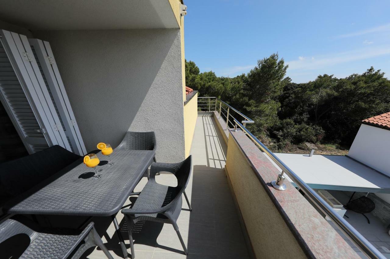 Luxury Villa Nada With Pool Petrcane Eksteriør bilde