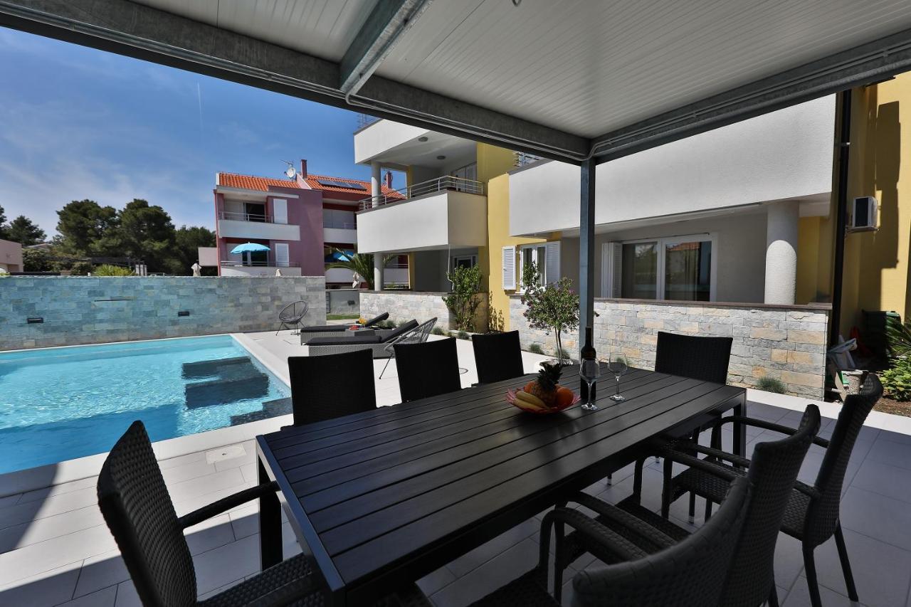 Luxury Villa Nada With Pool Petrcane Eksteriør bilde